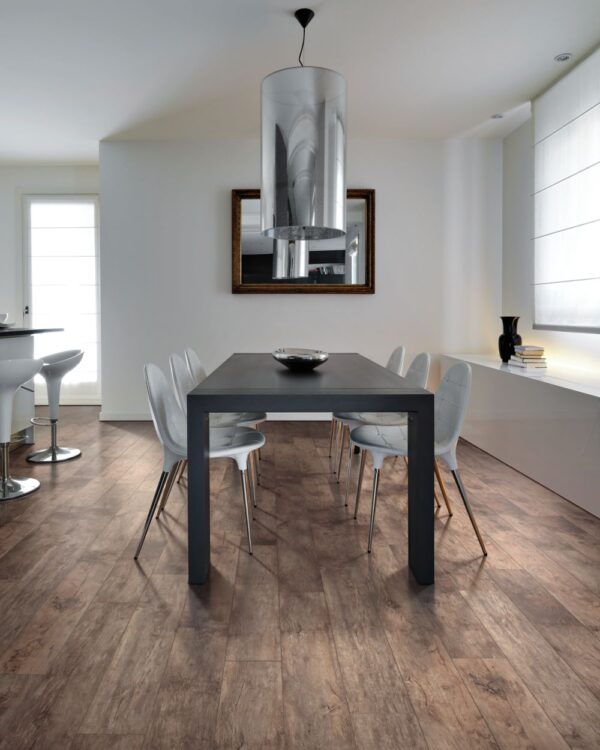 Mohawk RevWood Essentials Chalet Vista Beachwood Cream Oak - Image 2