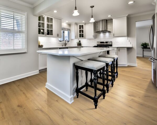 Mohawk RevWood Plus Bellente Terrace Oak - Image 2
