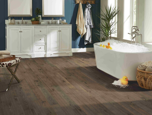 Mohawk Hardwood Flooring Ultrawood Gingham Oaks Crescent Oak 7" - Image 2